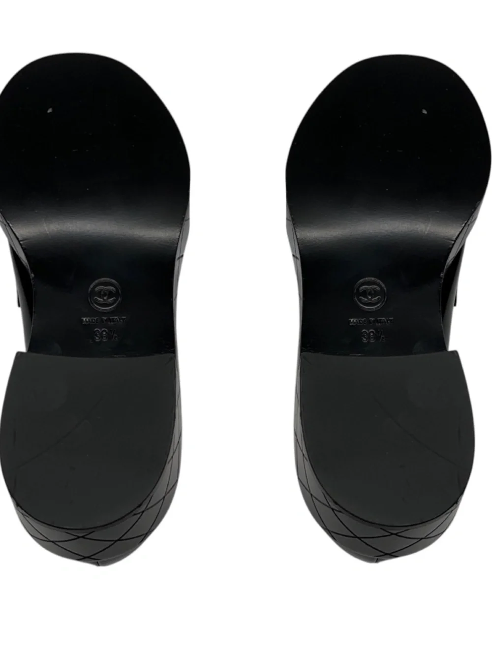 CHANEL BLACK 2024 CC LOGO HEART CLASSIC SHINY CALFSKIN MOCCASINS / LOAFERS